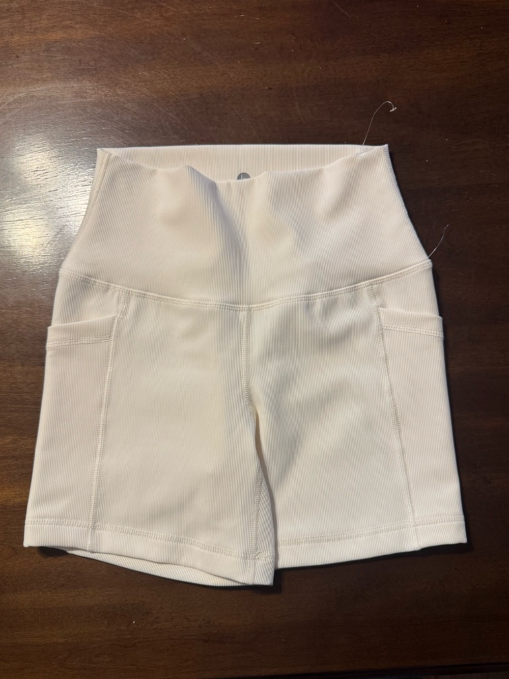 Women’s Reflex High-Waisted White Cream Ribbed Biker Shorts Size Small Active